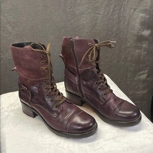 Taos Footwear Burgundy Combat Boots